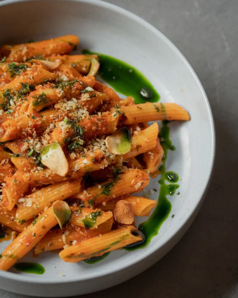 Noci penne arrabbiata